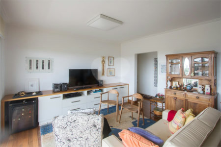 Apartamento à venda com 2 quartos, sendo 1 suíte, em Parque Colonial, São Paulo, SP