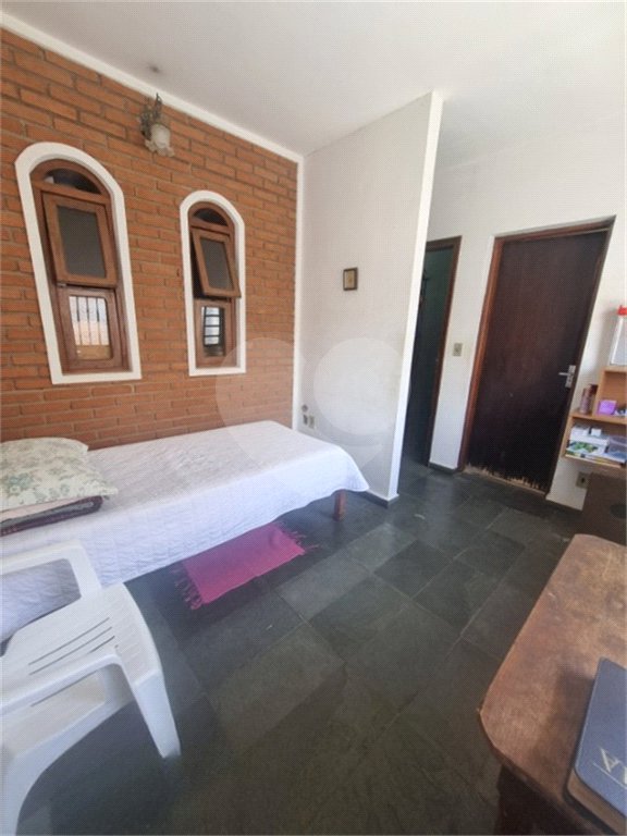 Casa à venda com 3 quartos, sendo 1 suíte, no Centro, Vinhedo, SP