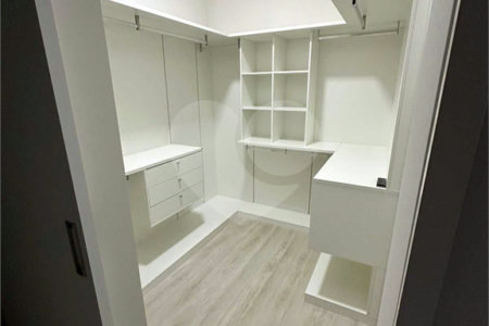 Casa à venda com 3 suítes no condomínio Condomíno Helena Maria, Sorocaba - SP