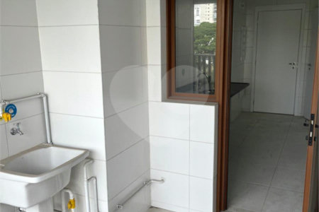 Apartamento à venda com 3 quartos, sendo 1 suíte, em Brooklin Novo, São Paulo, SP