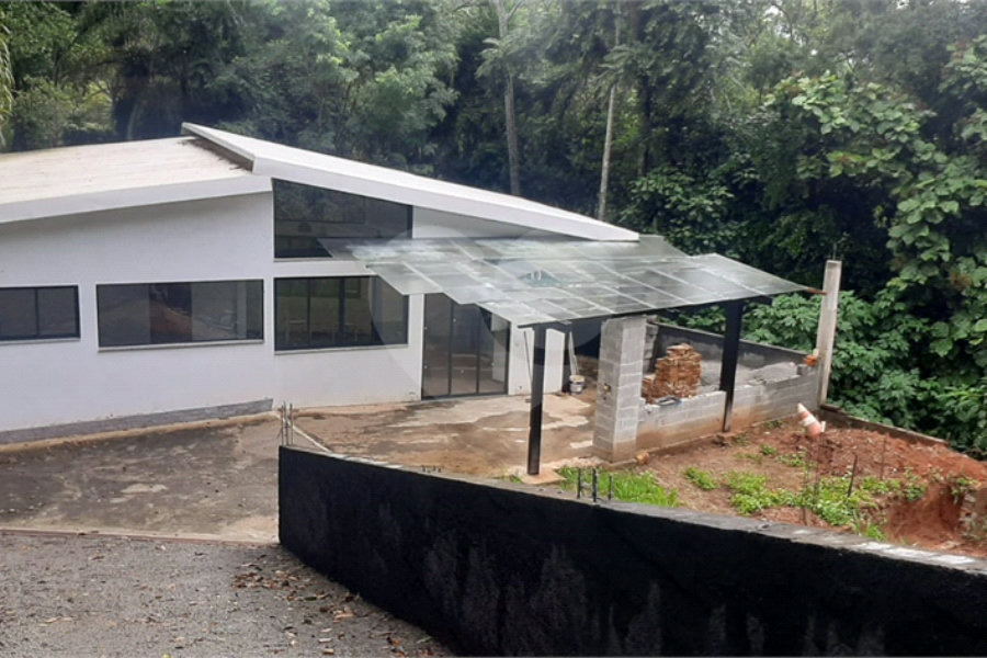 Casa à venda com 1 suíte no condomínio Associação Reserva das Hortênsias, Mairiporã - SP