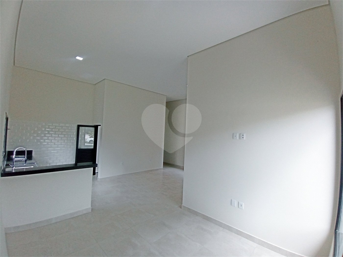 Casa à venda com 3 suítes no condomínio Reserva dos Jatobás, Louveira - SP