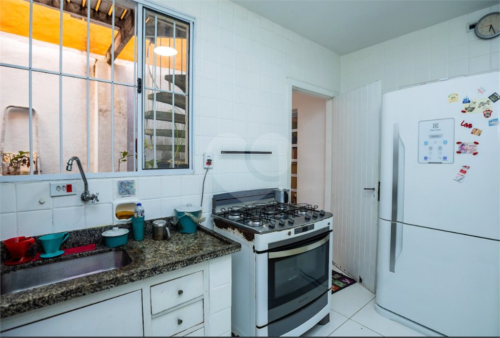Casa à venda com 2 quartos, sendo 1 suíte, em Jardim Paulistano, São Paulo, SP