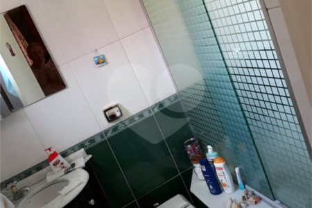 Sobrado à venda com 4 quartos, sendo 1 suíte,  em Rio Pequeno, São Paulo, SP