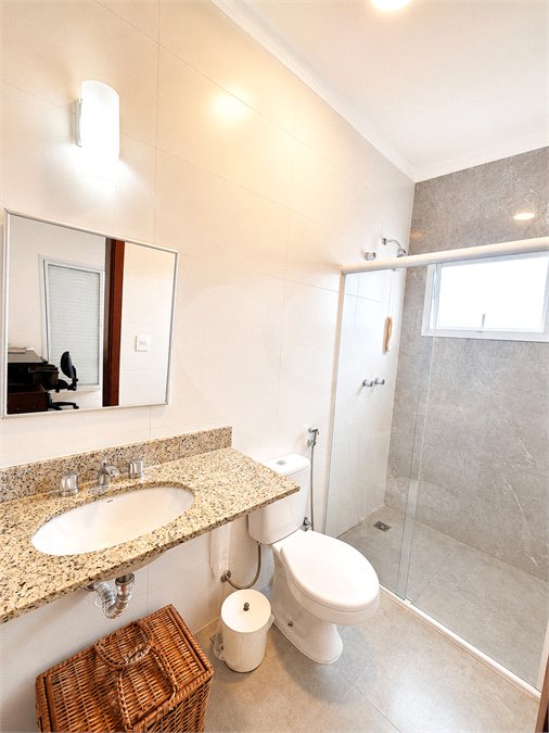 Casa à venda com 3 suítes no condomínio Via Castelli, Louveira - SP