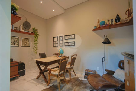 Casa à venda com 5 suítes em Jardim Mirante das Estâncias, Águas de Lindóia, SP