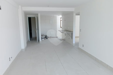 Apartamento à venda com 2 quartos, sendo 1 suíte,  em Tijuca, Rio de Janeiro, RJ