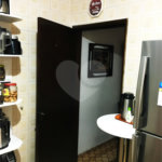 Sobrado à venda com 4 quartos, sendo 1 suíte,  em Vila Gomes, São Paulo, SP