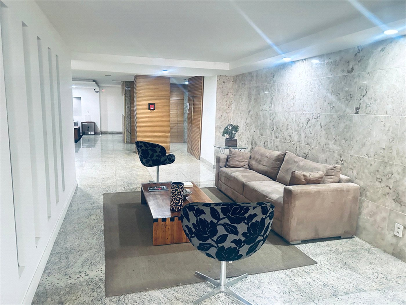 Apartamento à venda com 4 quartos, sendo 1 suíte, em Tijuca, Rio de Janeiro, RJ
