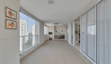 Apartamento à venda com 4 suítes em Campo Belo, São Paulo, SP