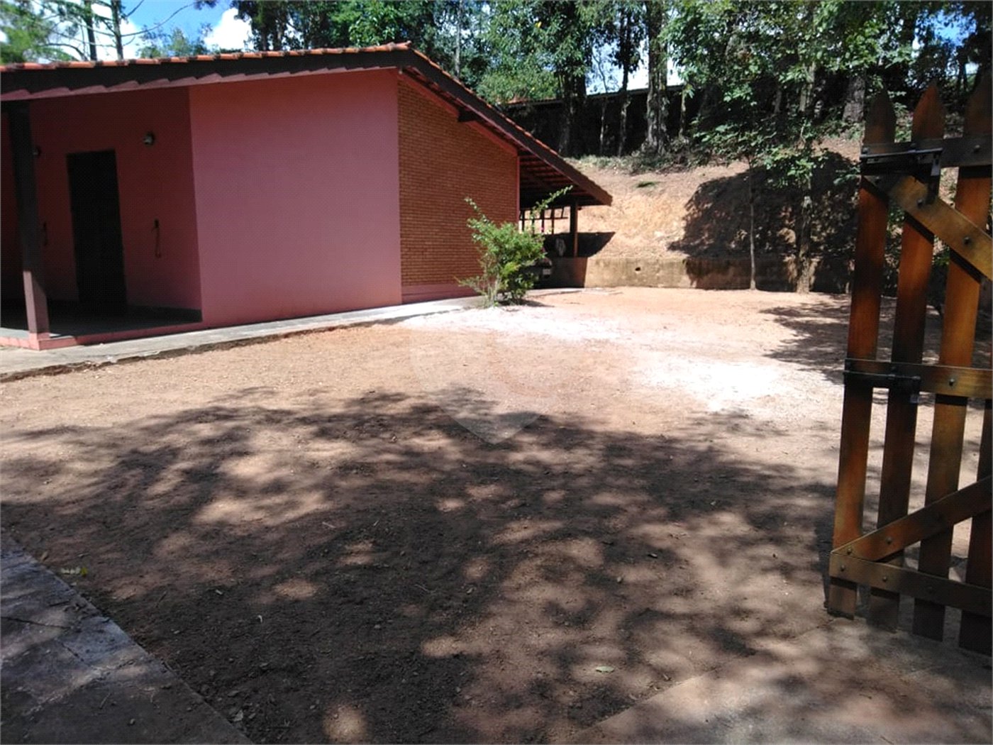 Chácara à venda com 4 quartos em Pinheirinho, Atibaia, SP