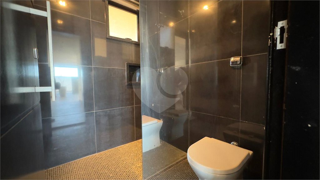 Casa à venda com 6 quartos, sendo 3 suítes, no condomínio Jardim Vila Paradiso, Indaiatuba - SP