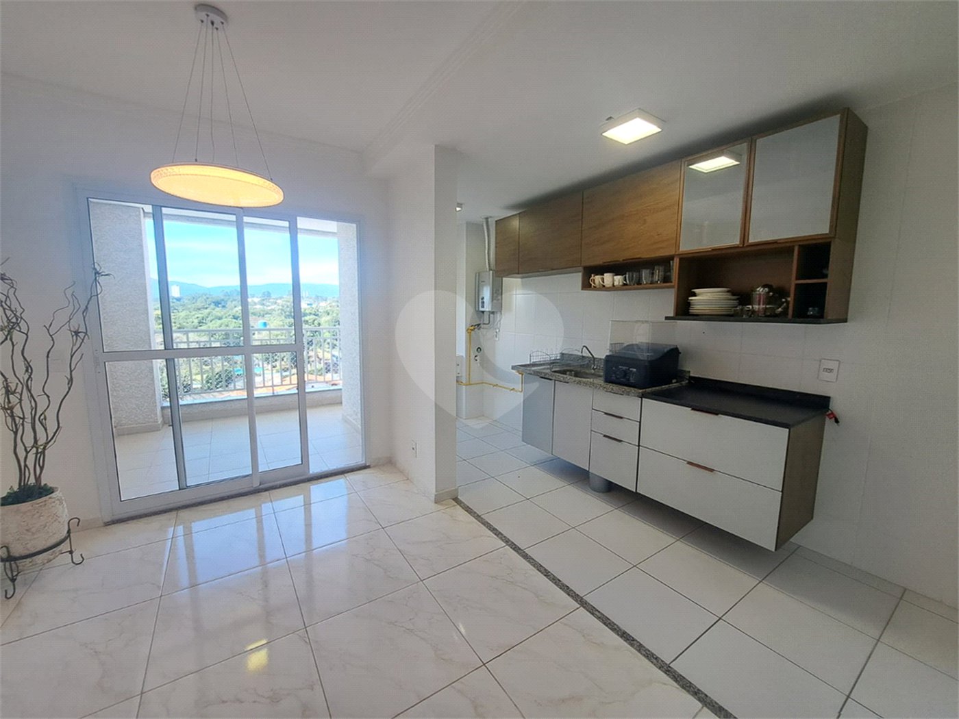 Apartamento à venda com 2 quartos, sendo 1 suíte, em Jardim Tereza Cristina, Jundiaí, SP