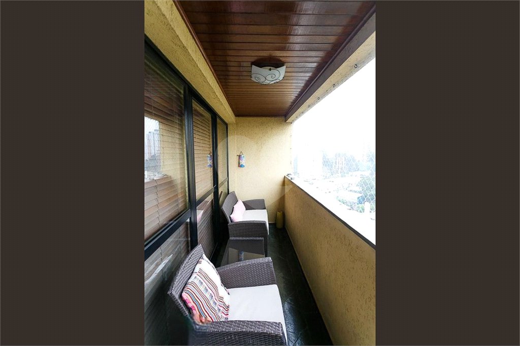 Apartamento à venda com 3 quartos, sendo 1 suíte,  em Paraíso do Morumbi, São Paulo, SP