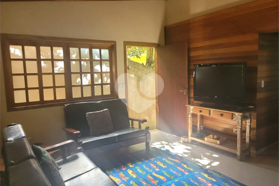 Sítio à venda com 6 quartos, sendo 3 suítes, em Serra da Cantareira, Mairiporã, SP