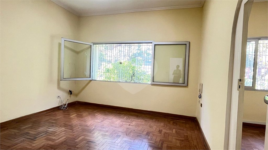 Casa à venda com 3 quartos, sendo 1 suíte, em Brooklin, São Paulo, SP