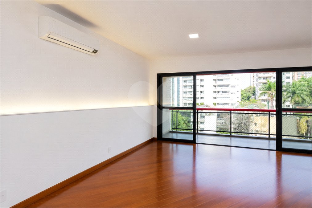Apartamento à venda com 3 quartos, sendo 1 suíte, em Vila Mascote, São Paulo, SP