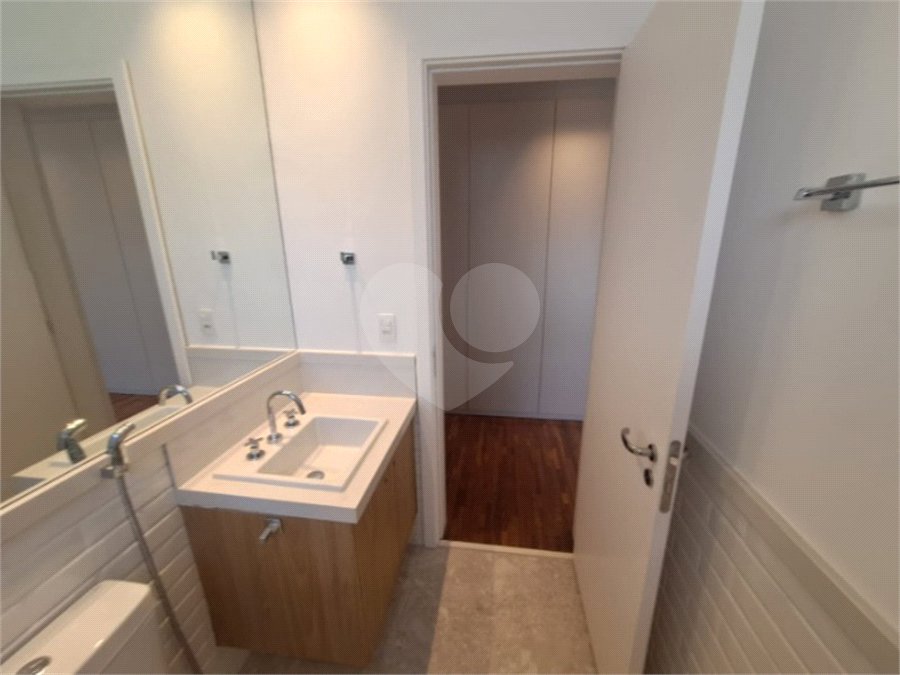 Casa à venda ou para alugar com 3 suítes no condomínio Boulevard Ibirapuera, São Paulo - SP