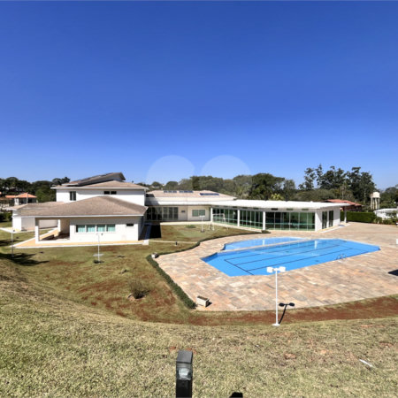Casa à venda com 6 quartos, sendo 5 suítes, no condomínio City Castelo, Itu - SP