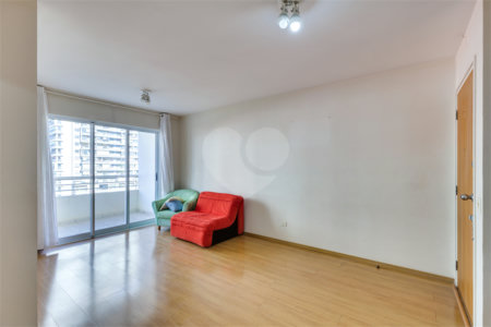 Apartamento à venda com 3 quartos, sendo 1 suíte, em Chácara Santo Antônio (zona Sul), São Paulo, SP
