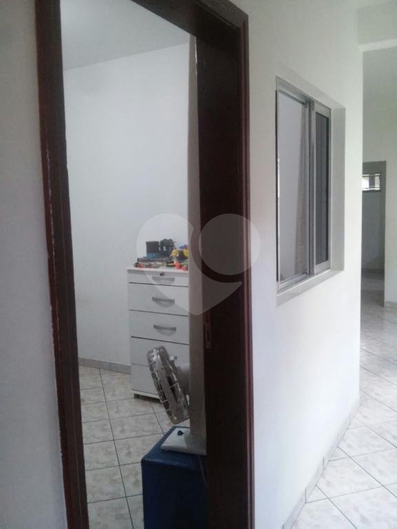 Casa à venda com 4 quartos, sendo 1 suíte, em Wanel Ville, Sorocaba, SP