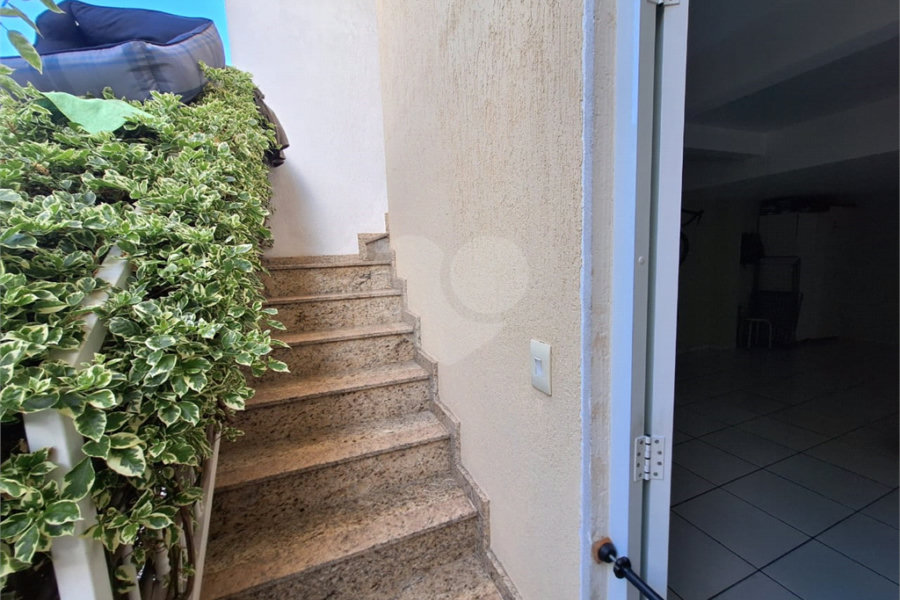 Casa à venda com 3 quartos, sendo 1 suíte, no condomínio Villaggio Tronchim, São Paulo - SP