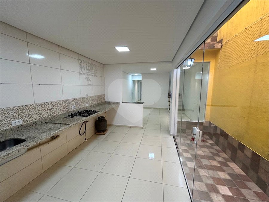 Casa de Vila para alugar com 4 suítes em Vila Romana, São Paulo, SP