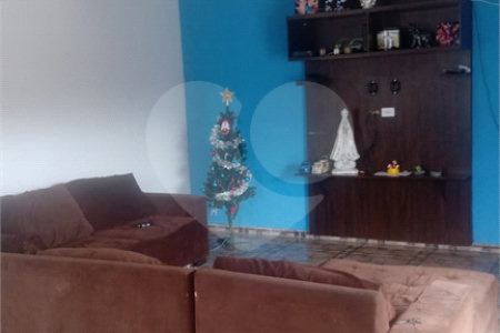 Casa à venda com 3 quartos, sendo 1 suíte,  em Jardim Jussara, Mogi das Cruzes, SP