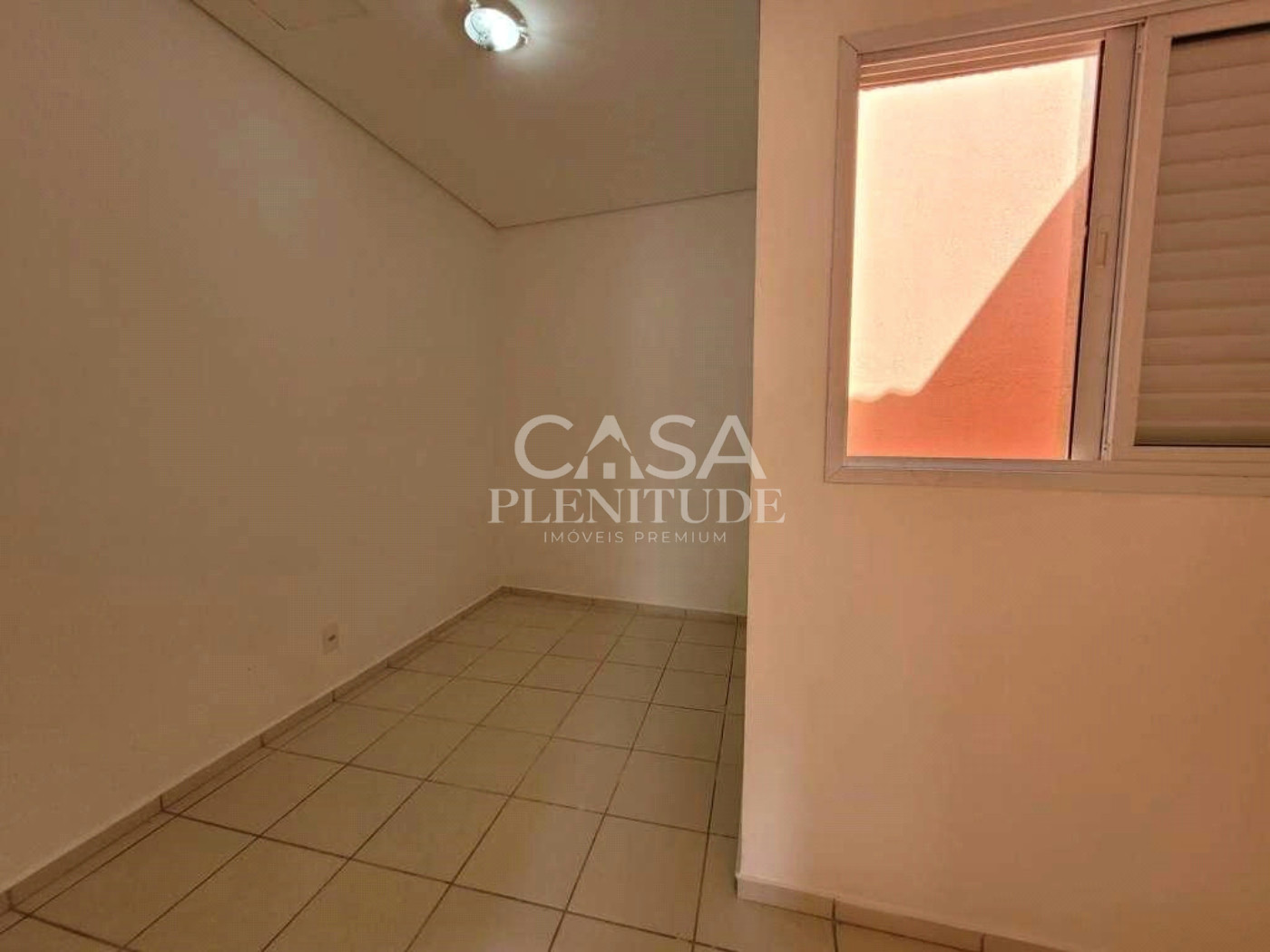 Casa em condomínio à venda com 2 quartos em Jardim Karolyne, Votorantim, SP