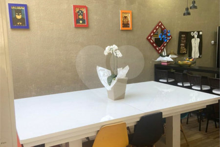 Casa à venda com 3 quartos, sendo 1 suíte,  no condomínio Vida, Mogi das Cruzes - SP