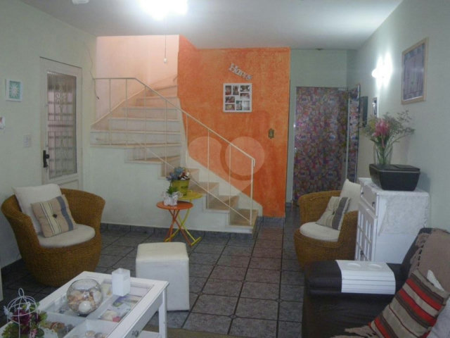 Sobrado à venda com 3 quartos, sendo 1 suíte,  em Chácara Santo Antônio, São Paulo, SP
