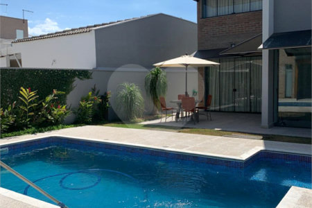 Casa à venda com 4 quartos, sendo 1 suíte, no condomínio Lagos D Icaraí, Salto - SP