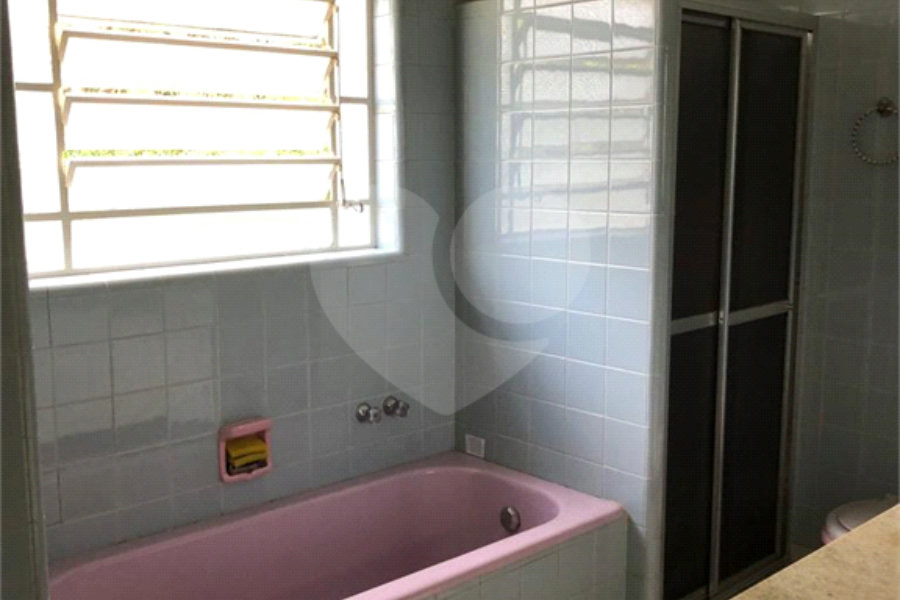 Casa Térrea à venda com 5 quartos, sendo 1 suíte, em Pacaembú, São Paulo, SP