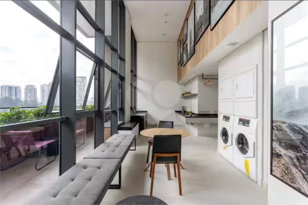 Apartamento à venda com 1 quarto em Vila Cordeiro, São Paulo, SP