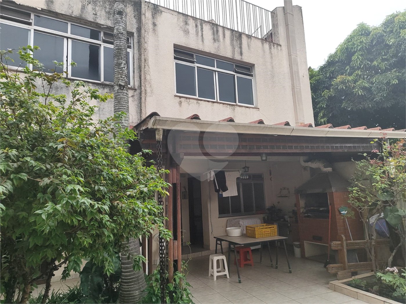 Casa à venda com 4 quartos, sendo 2 suítes, no condomínio Chácara das Rosas, São Paulo - SP