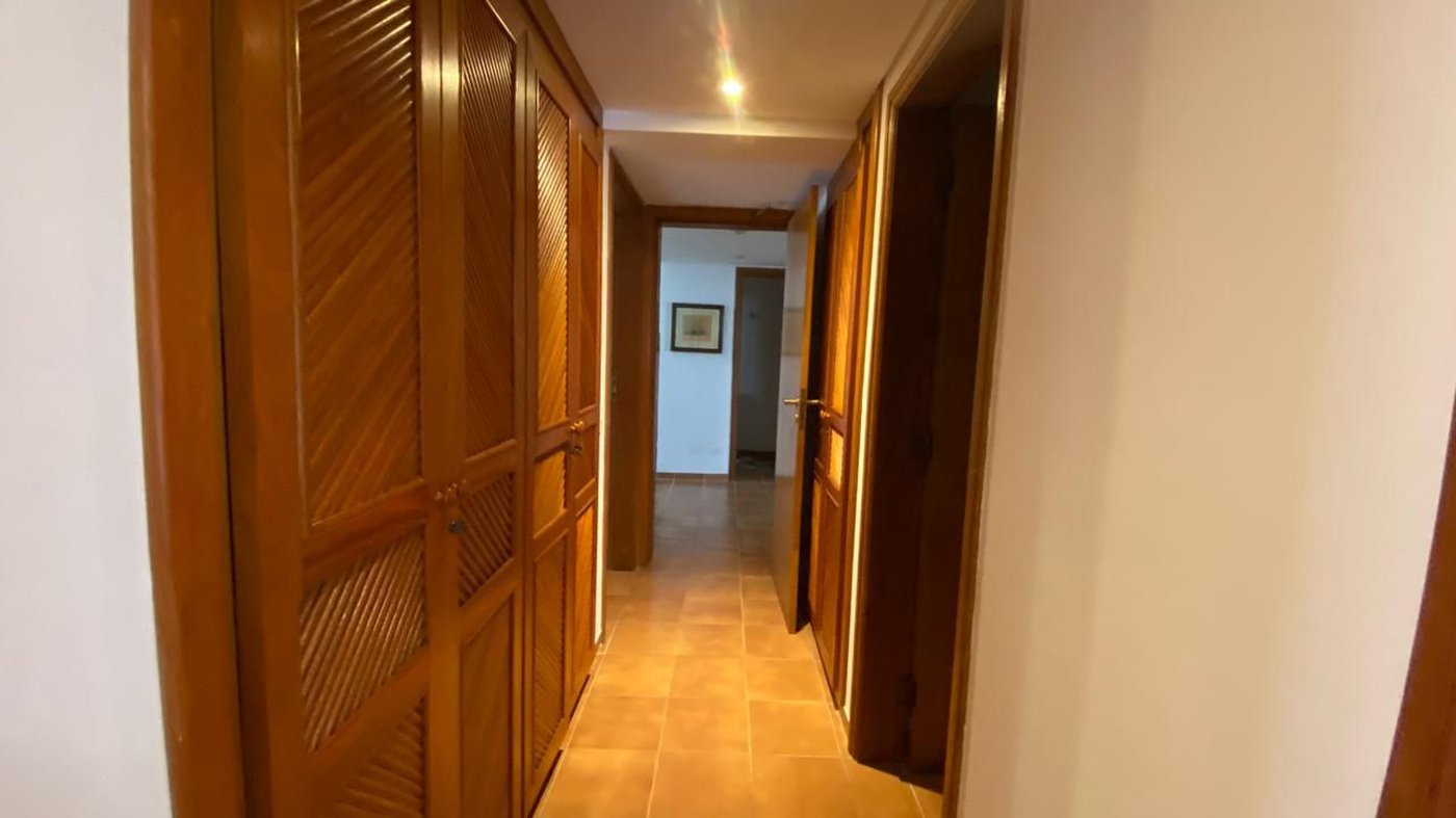Apartamento com 3 dormitórios à venda, 170 m² por R$ 1.430.000,00 - Pitangueiras - Guarujá/SP