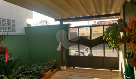 Casa à venda com 2 quartos em Vila Aurora, Itapetininga, SP