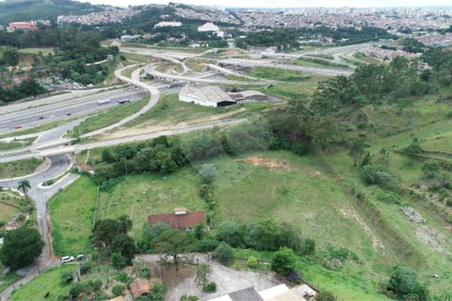 Terreno à venda ou para alugar com 2 quartos, sendo 1 suíte, em Parque Edu Chaves, São Paulo, SP