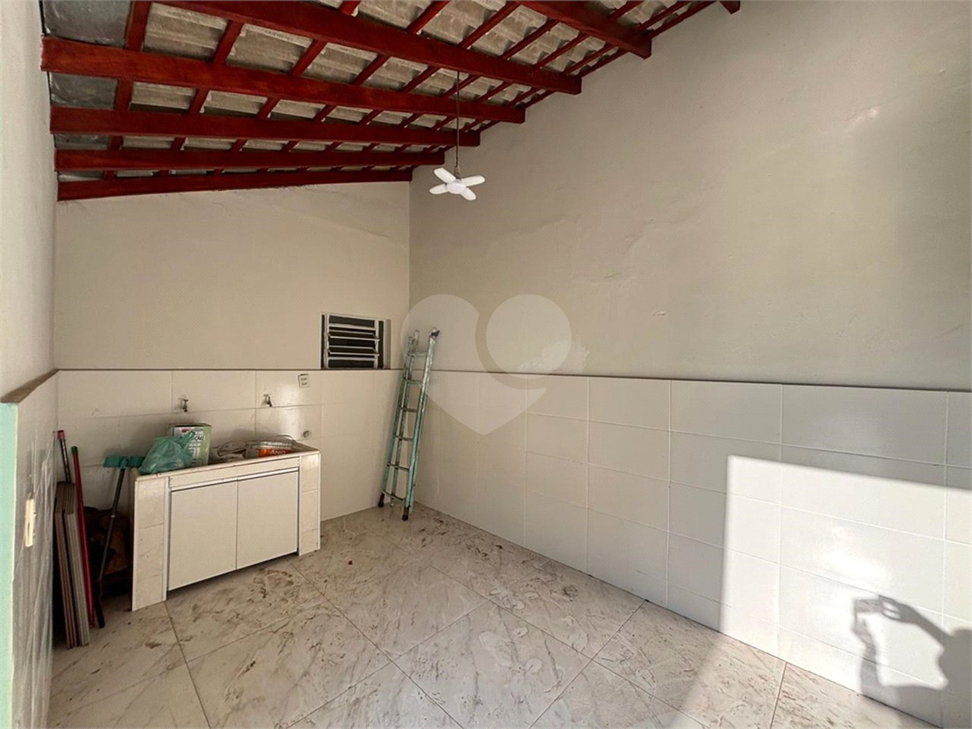 Casa à venda com 2 quartos, sendo 1 suíte, em Jardim Nair Maria, Salto, SP