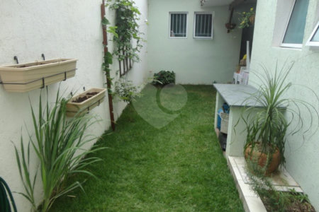 Sobrado à venda com 2 quartos em Chácara Monte Alegre, São Paulo, SP