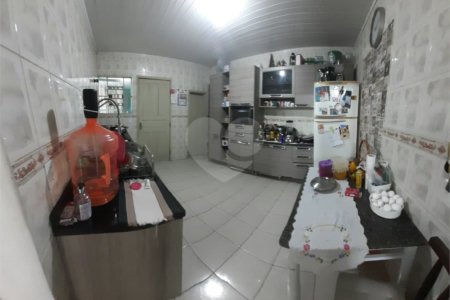 Casa Térrea à venda com 4 quartos em Vila Ernesto, São Paulo, SP