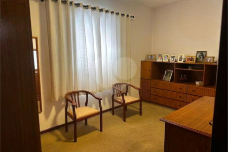 Casa à venda com 3 quartos, sendo 1 suíte, em Parque do Colégio, Jundiaí, SP