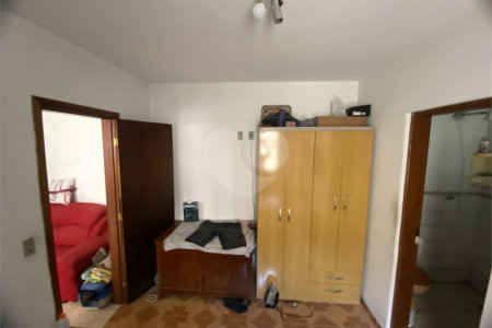 Sobrado à venda com 4 quartos, sendo 1 suíte, em Vila Macedópolis, São Paulo, SP