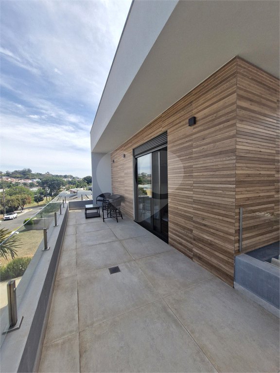 Casa à venda com 5 quartos, sendo 3 suítes, no condomínio Residencial Terras de Vinhedo, Vinhedo - SP