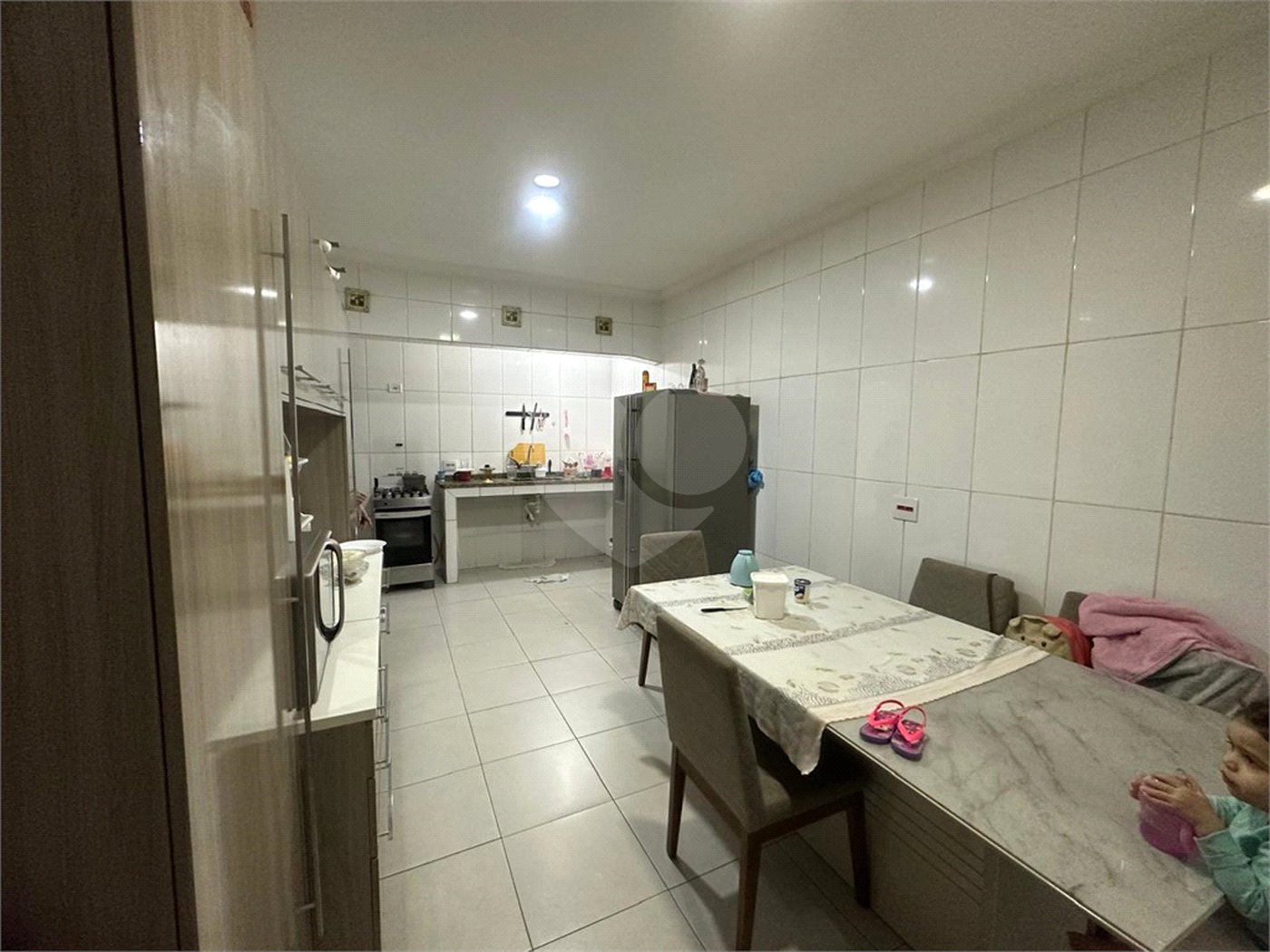 Sobrado à venda com 4 quartos em Jardim Luciana, Itaquaquecetuba, SP