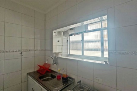Apartamento Residencial à venda, Vila Guilhermina, Praia Grande - AP0381.