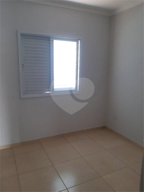 Sobrado à venda com 2 suítes em Jardim Nely, Indaiatuba, SP