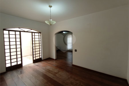 Casa à venda com 4 quartos, sendo 1 suíte,  no Centro, Itapetininga, SP