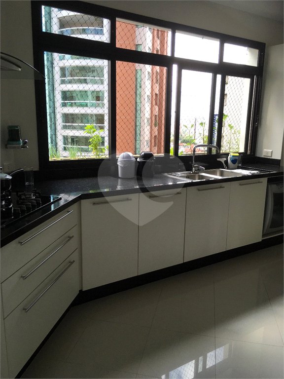 Apartamento à venda com 3 suítes em Vila Gomes Cardim, São Paulo, SP