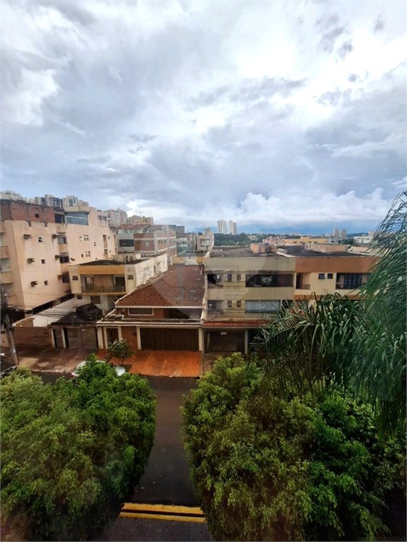 Apartamento à venda com 3 quartos, sendo 1 suíte,  em Condomínio Itamaraty, Ribeirão Preto, SP